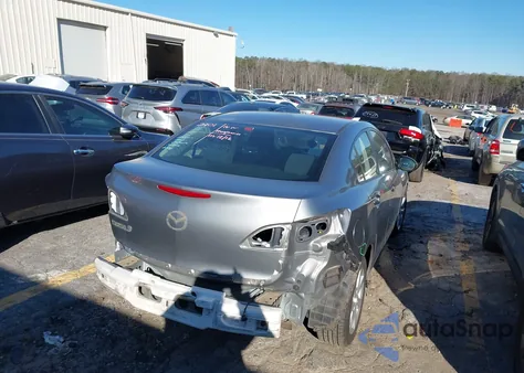 2011 Mazda Mazda3 I Touring z USA, uszkodzony, nr VIN JM1BL1VFXB1902364